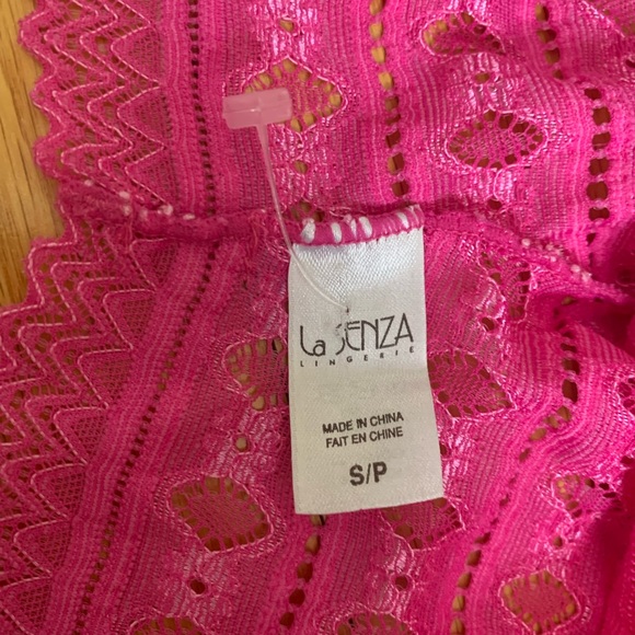 Intimate wear - Picture 6 of 10